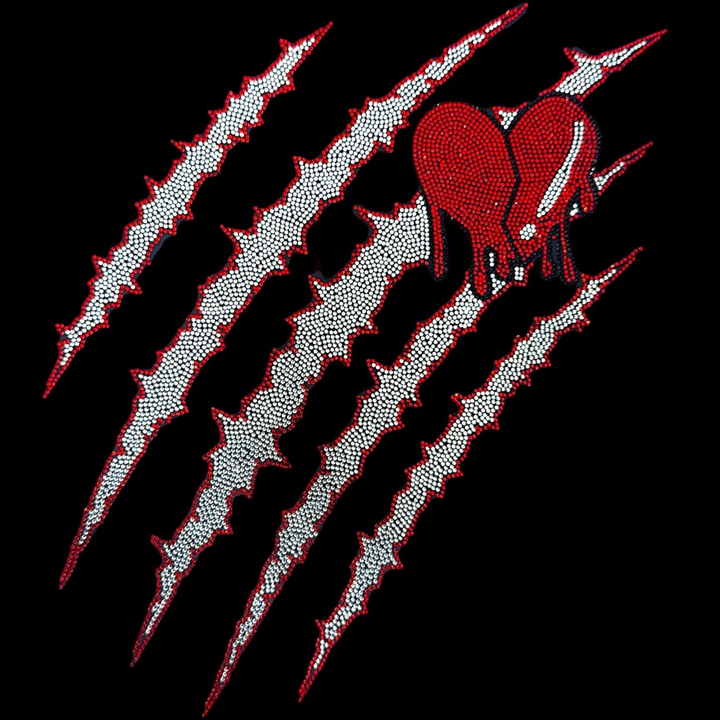 25037 Claw Heart