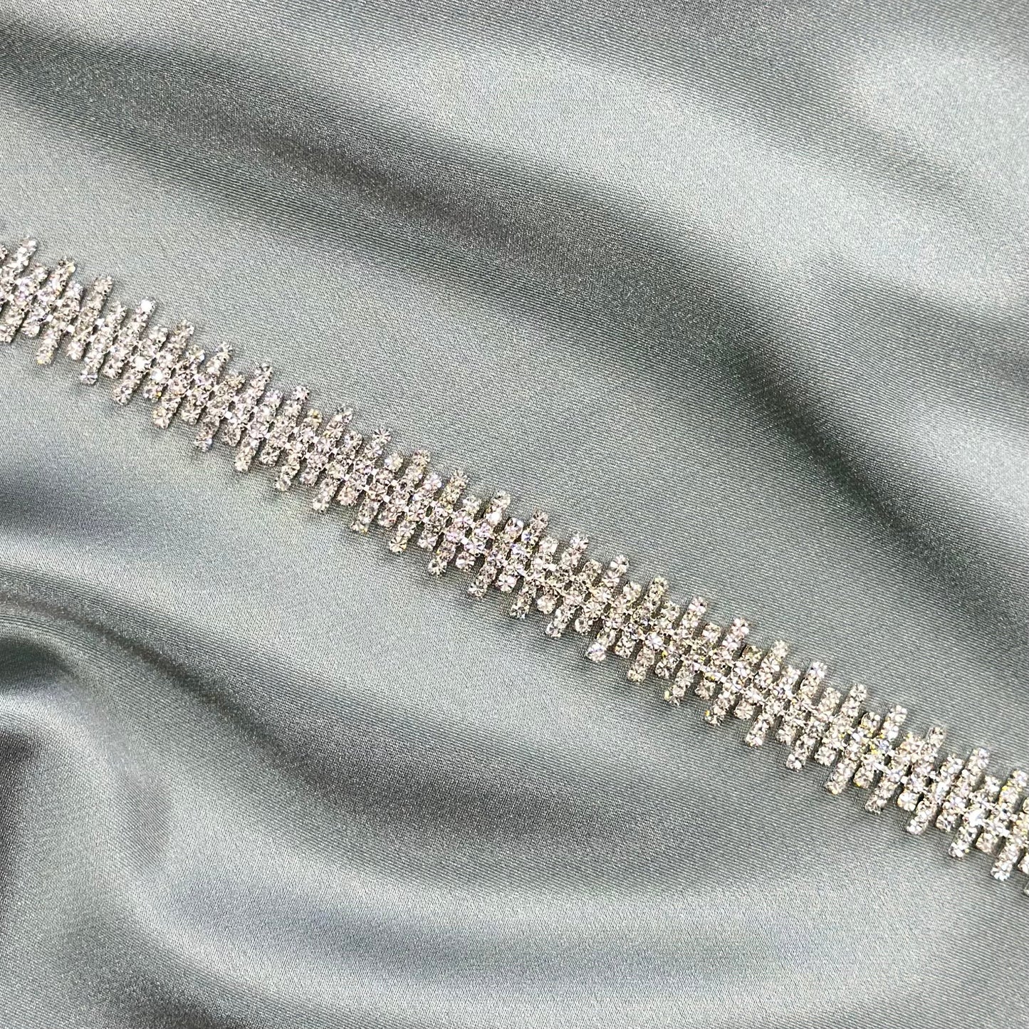 Rhinestone trim LA-255 by yard